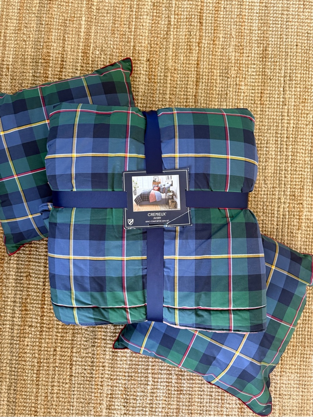 Cremieux Avery Plaid King Comforter Set + 2 Pillows NWT